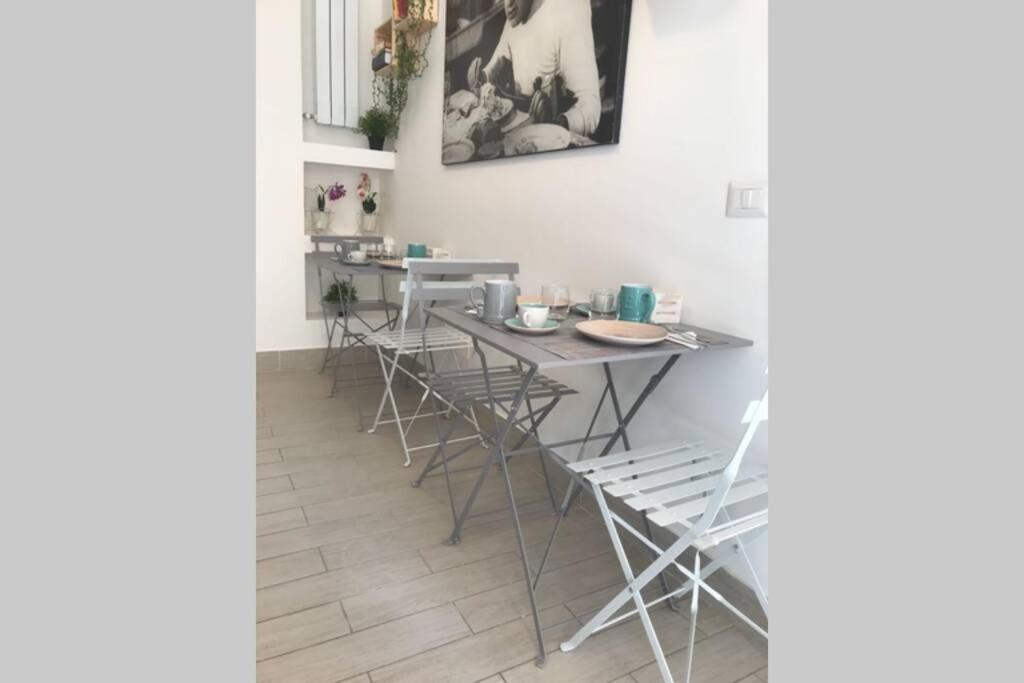 Dea Flora Home B&B Rzym Zewnętrze zdjęcie