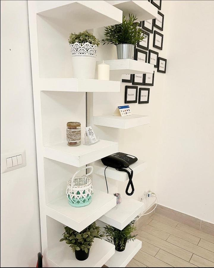 Dea Flora Home B&B Rzym Zewnętrze zdjęcie